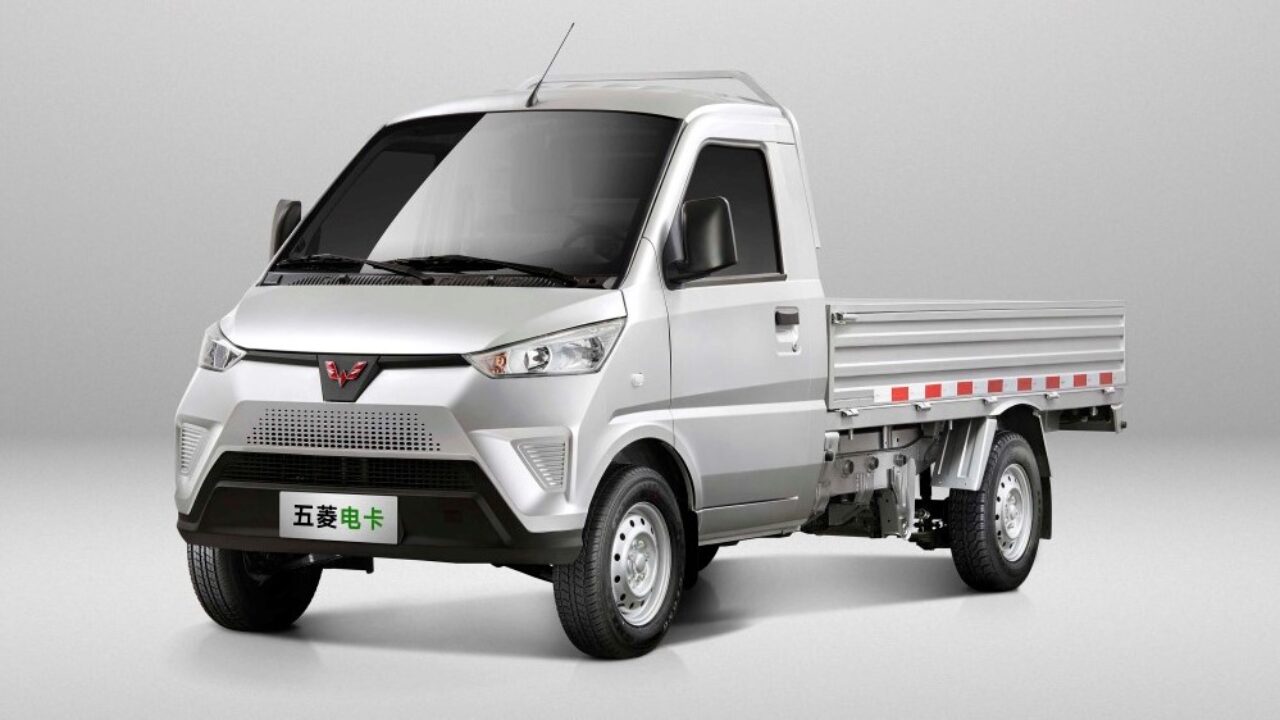 Мини-грузовичок Wuling Electric Pickup выходит на рынок - Китайские  автомобили